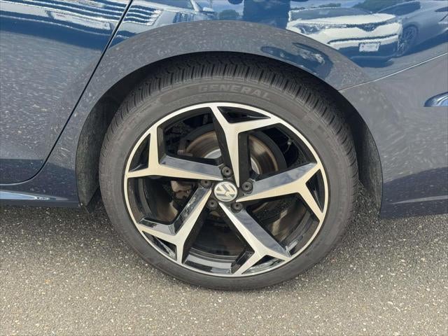 2021 Volkswagen Passat 2.0T R-Line