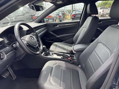 2021 Volkswagen Passat 2.0T R-Line