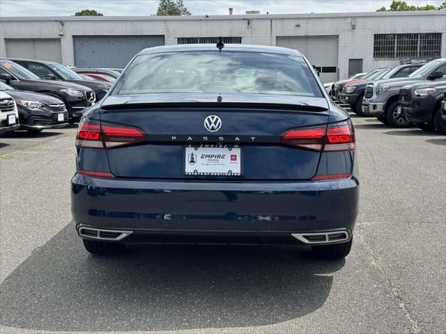2021 Volkswagen Passat 2.0T R-Line
