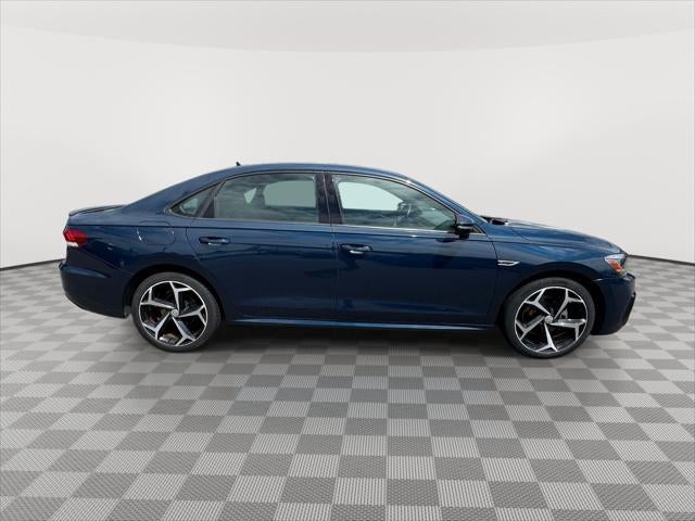 2021 Volkswagen Passat 2.0T R-Line
