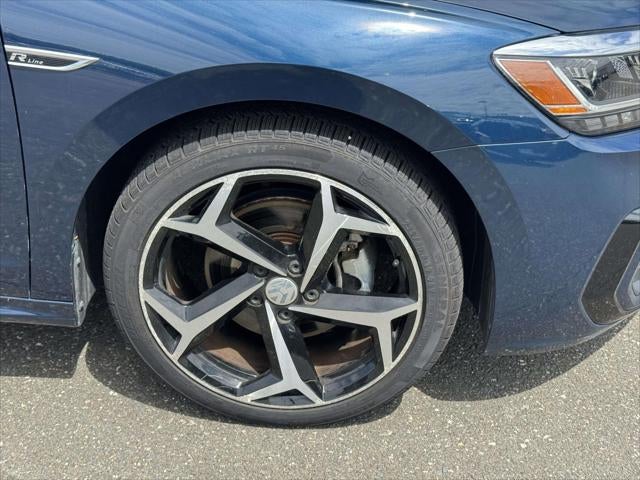2021 Volkswagen Passat 2.0T R-Line