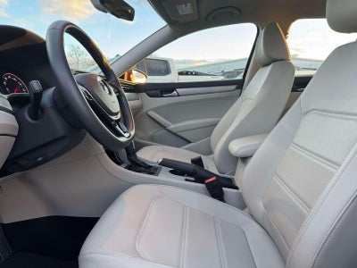 2022 Volkswagen Passat 2.0T SE