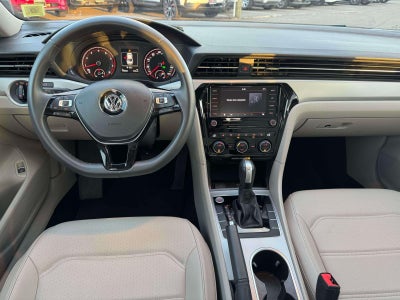 2022 Volkswagen Passat 2.0T SE