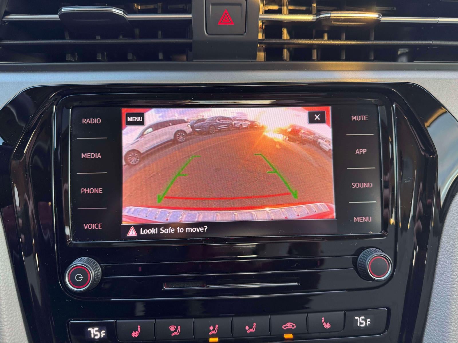2022 Volkswagen Passat 2.0T SE