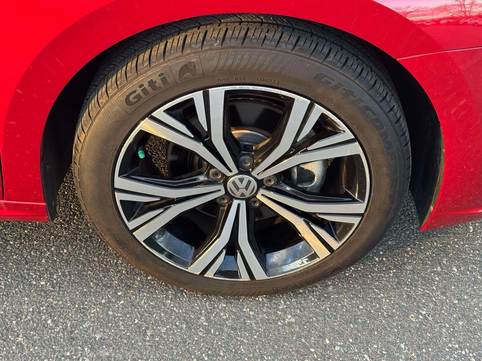 2022 Volkswagen Passat 2.0T SE