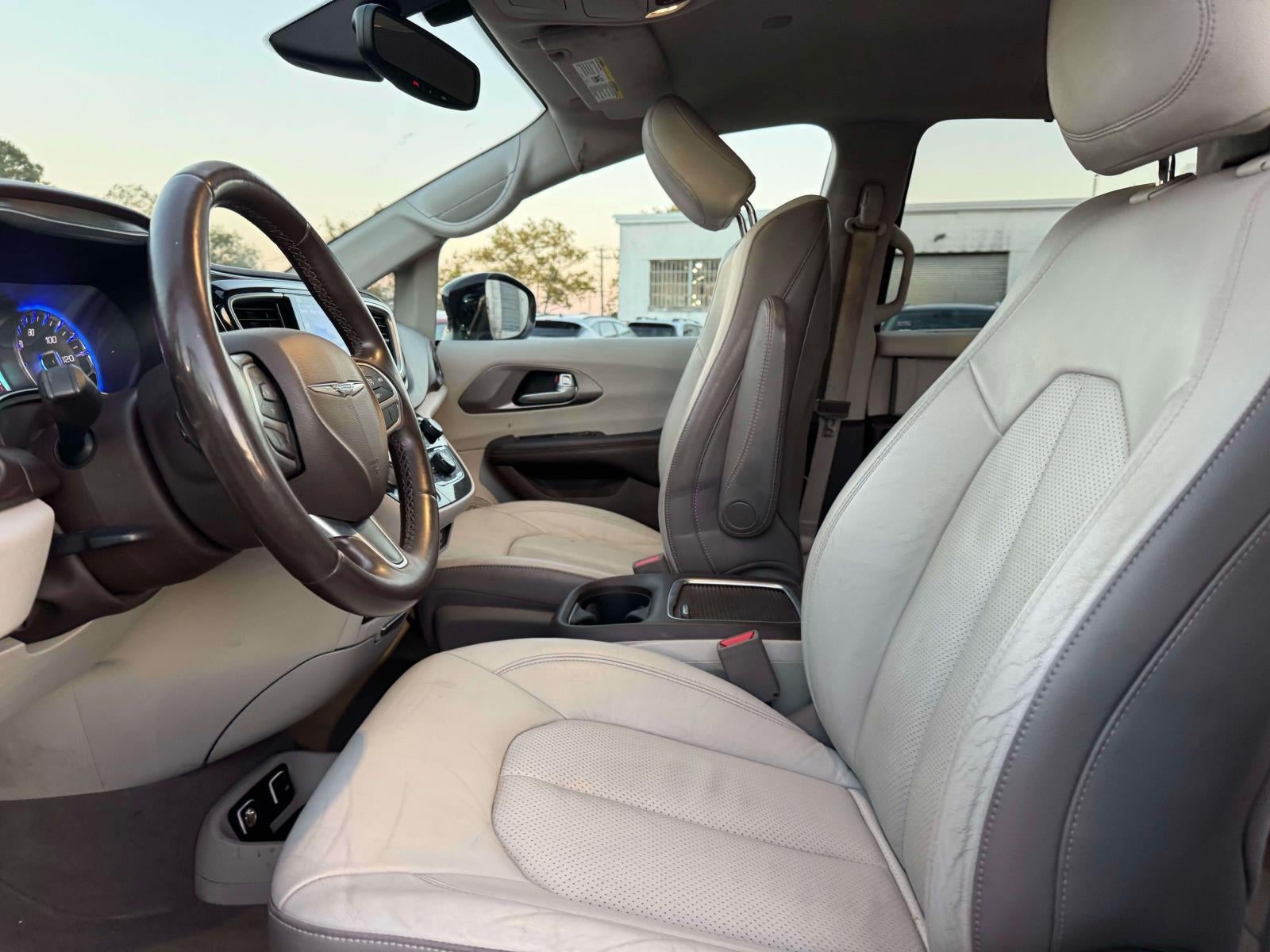 2017 Chrysler Pacifica Touring-L Plus