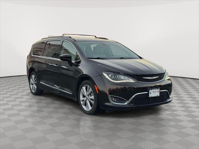 2017 Chrysler Pacifica Touring-L Plus