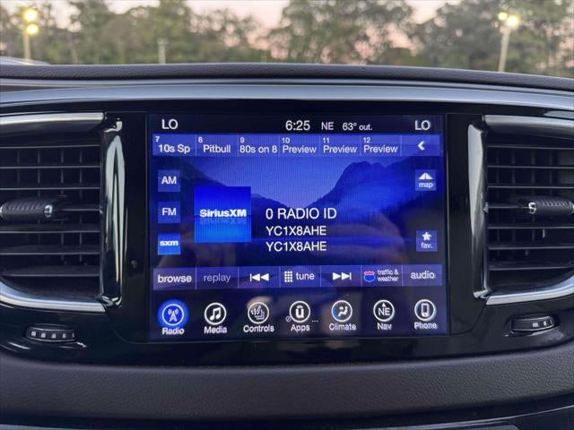 2017 Chrysler Pacifica Touring-L Plus