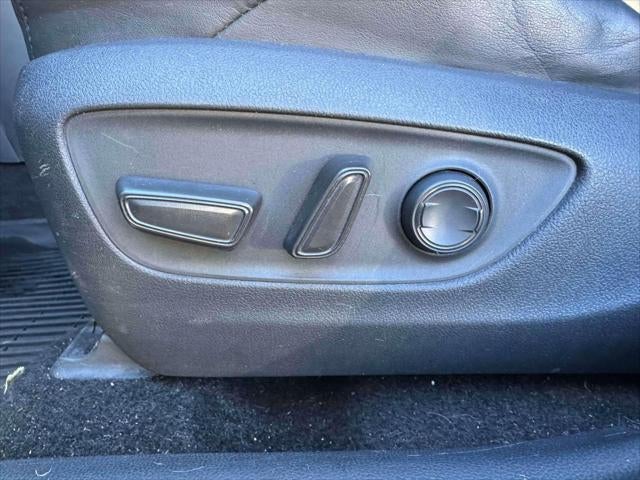 2019 Toyota RAV4 Hybrid XSE