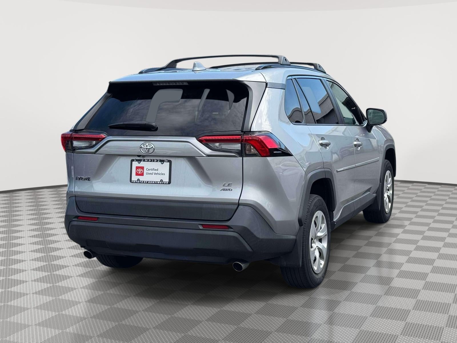 2021 Toyota RAV4 LE