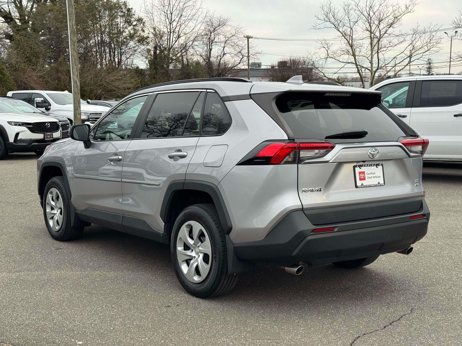 2020 Toyota RAV4 LE