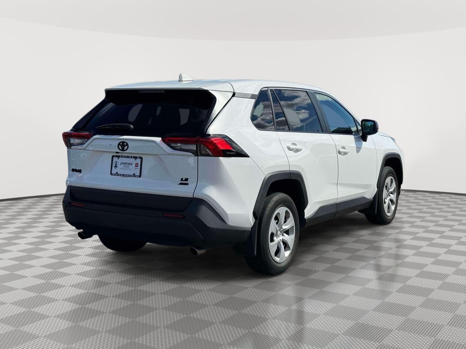 2023 Toyota RAV4 LE