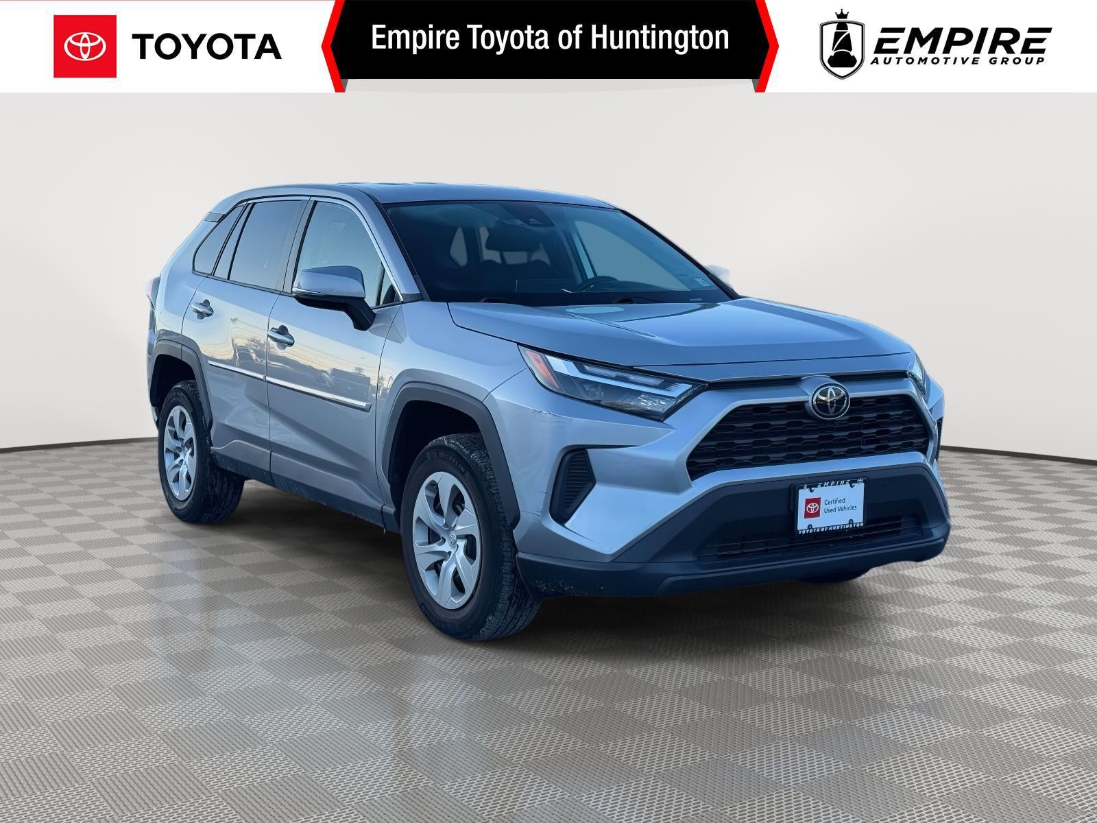 2023 Toyota RAV4 LE