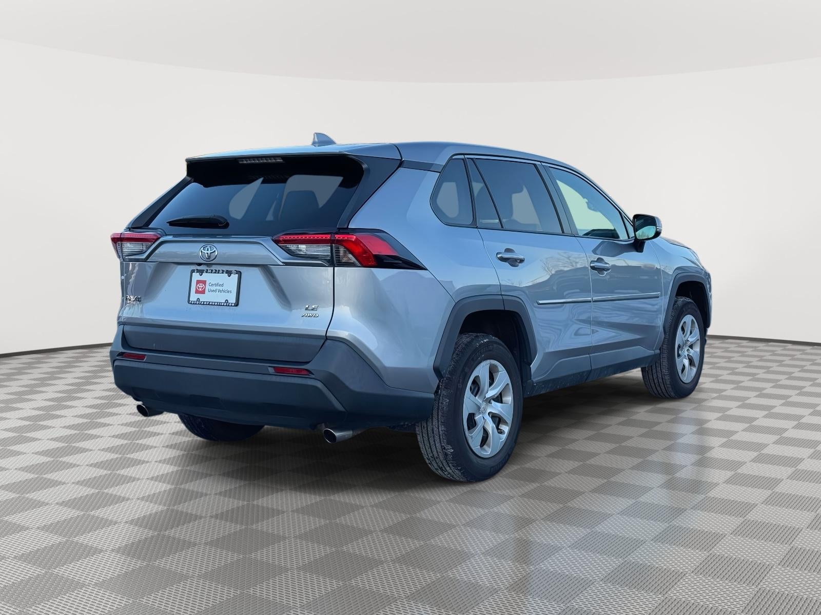 2023 Toyota RAV4 LE