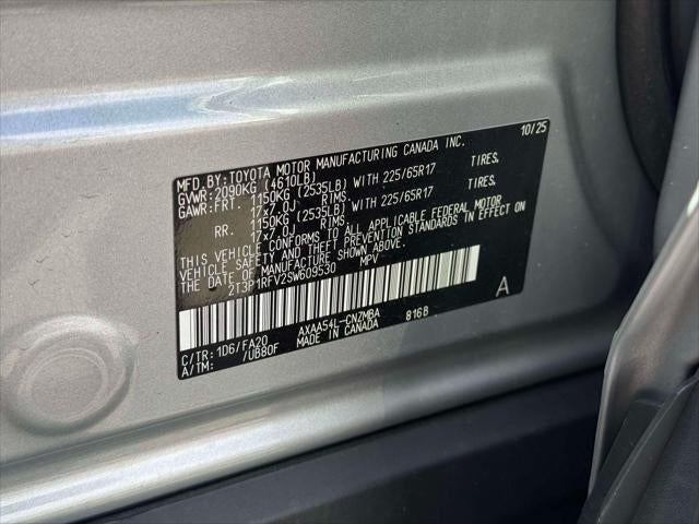 2025 Toyota RAV4 XLE