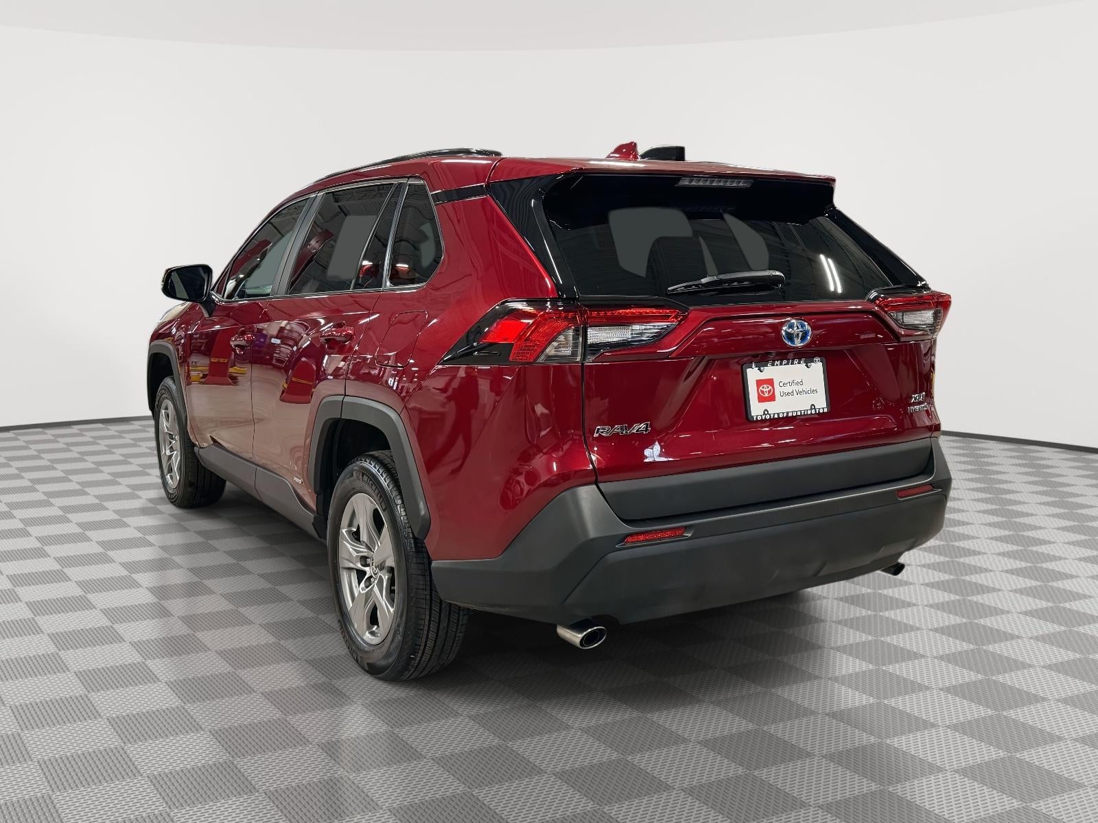 2024 Toyota RAV4 Hybrid XLE