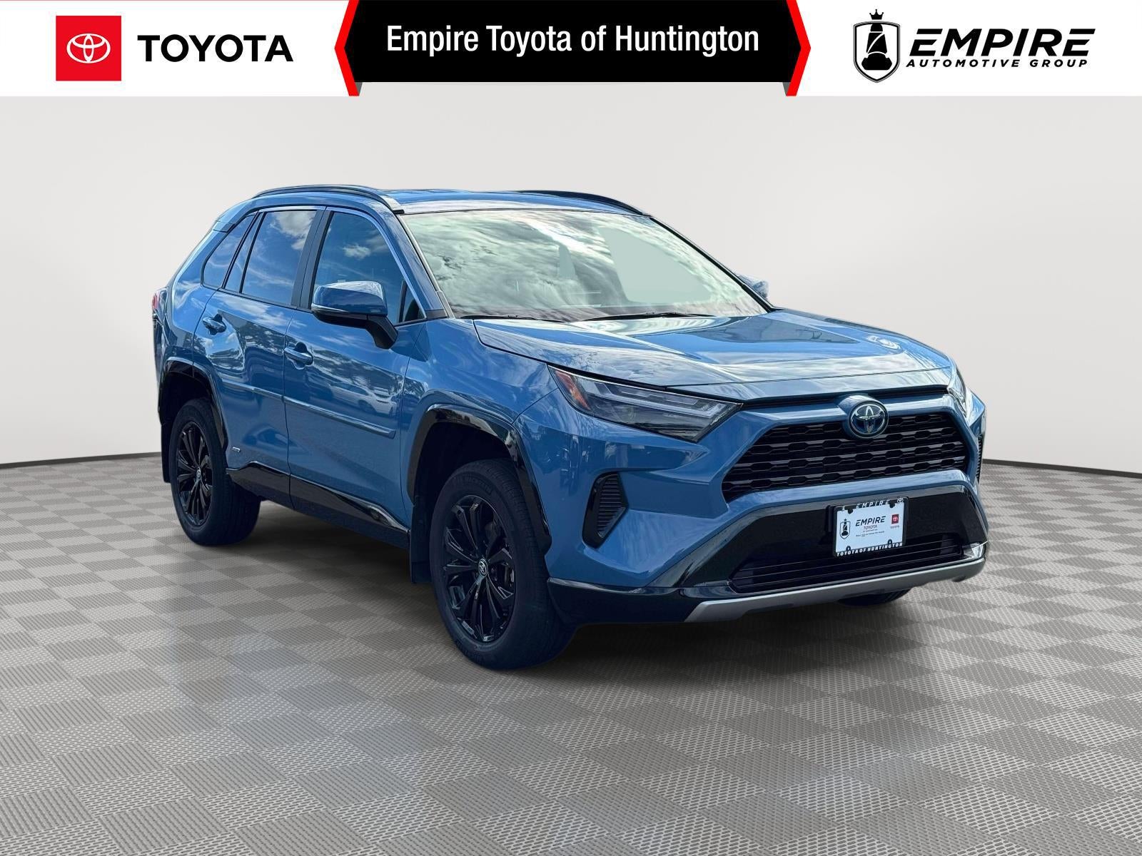 2024 Toyota RAV4 Hybrid SE