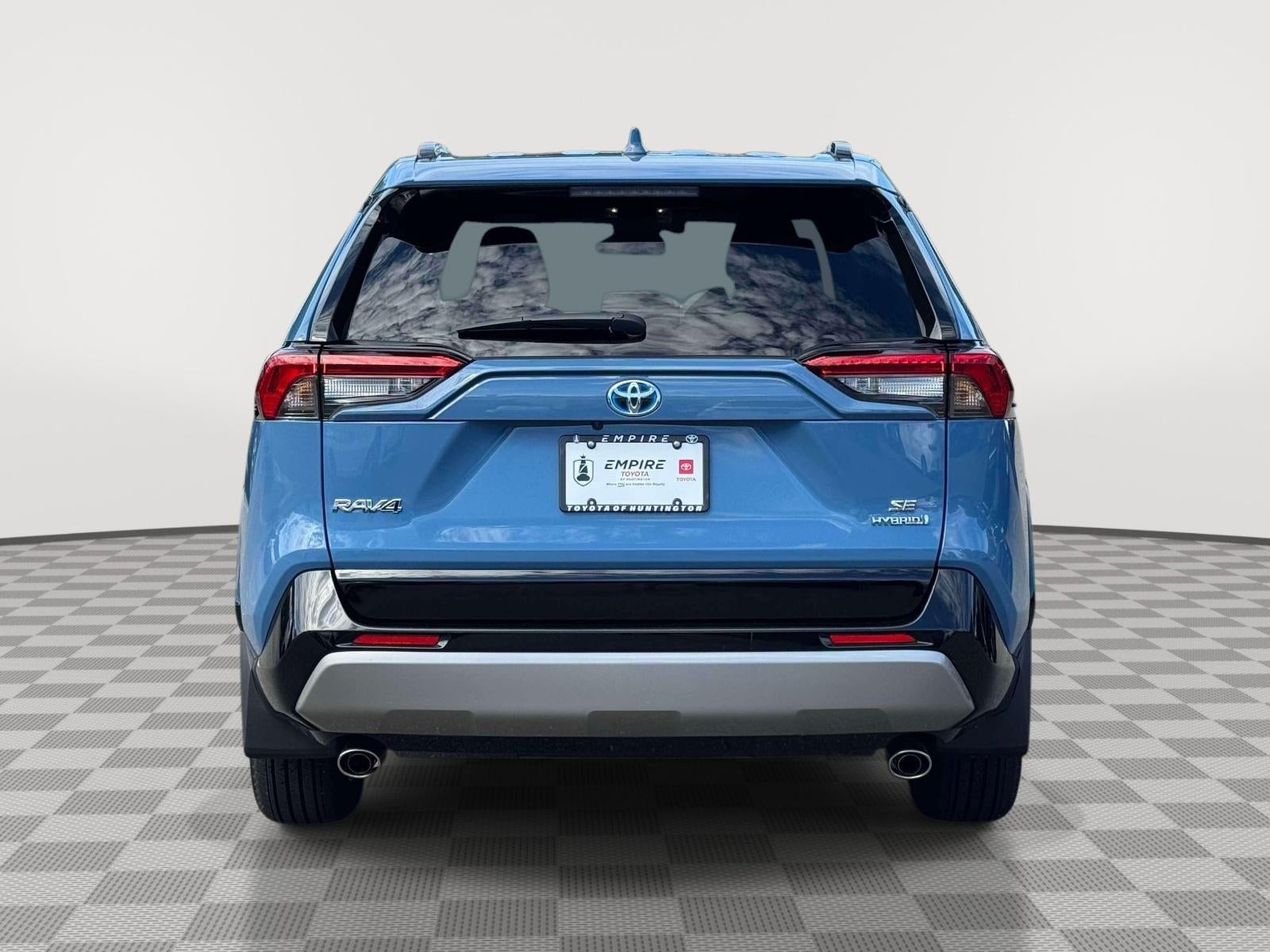 2024 Toyota RAV4 Hybrid SE