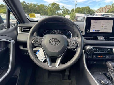 2024 Toyota RAV4 Hybrid SE