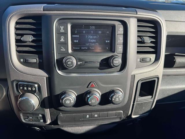 2018 RAM 1500 Express Crew Cab 4x4 57' Box