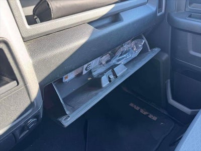 2018 RAM 1500 Express Crew Cab 4x4 57' Box