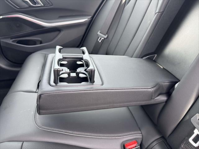 2025 BMW 330i xDrive