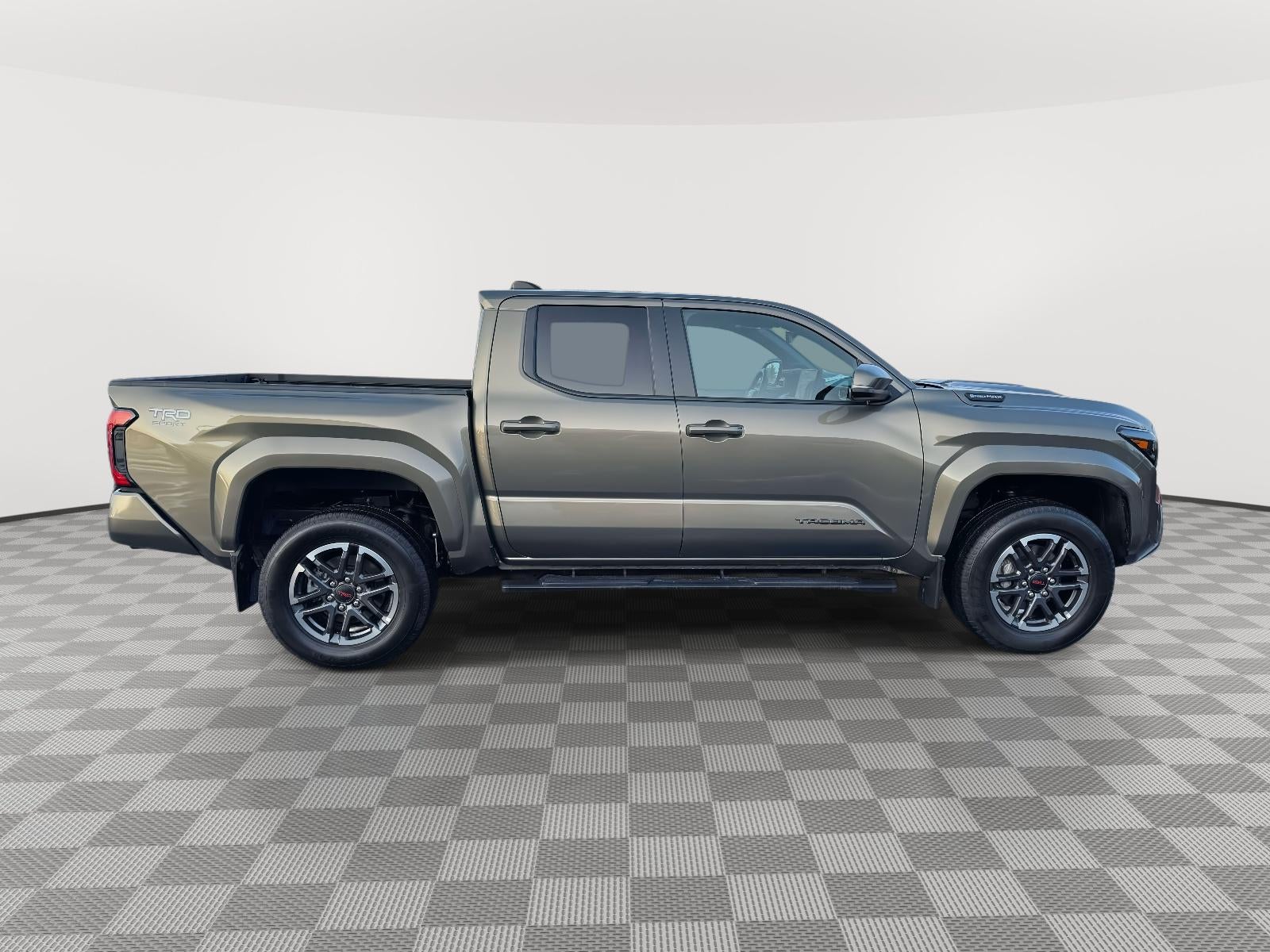 2024 Toyota Tacoma Hybrid TRD Sport 4WD