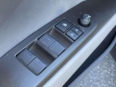 2022 Toyota Camry Hybrid LE