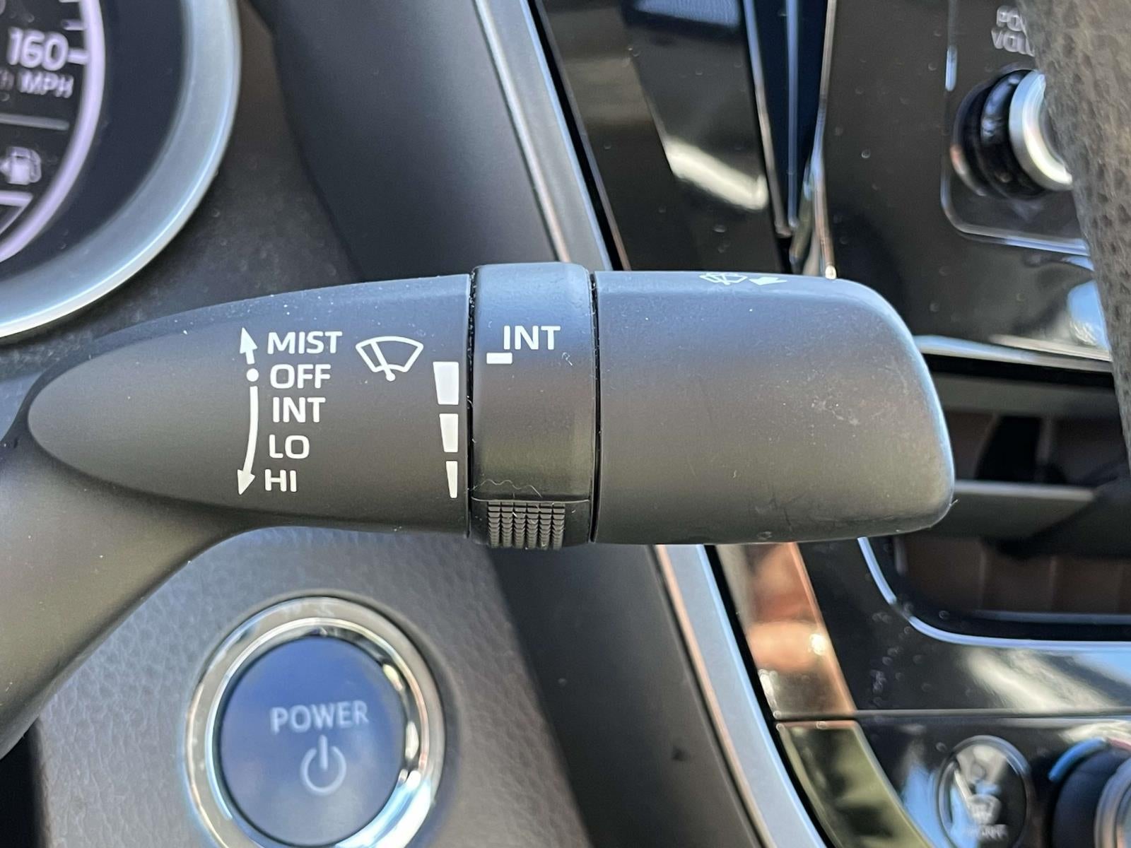 2022 Toyota Camry Hybrid LE