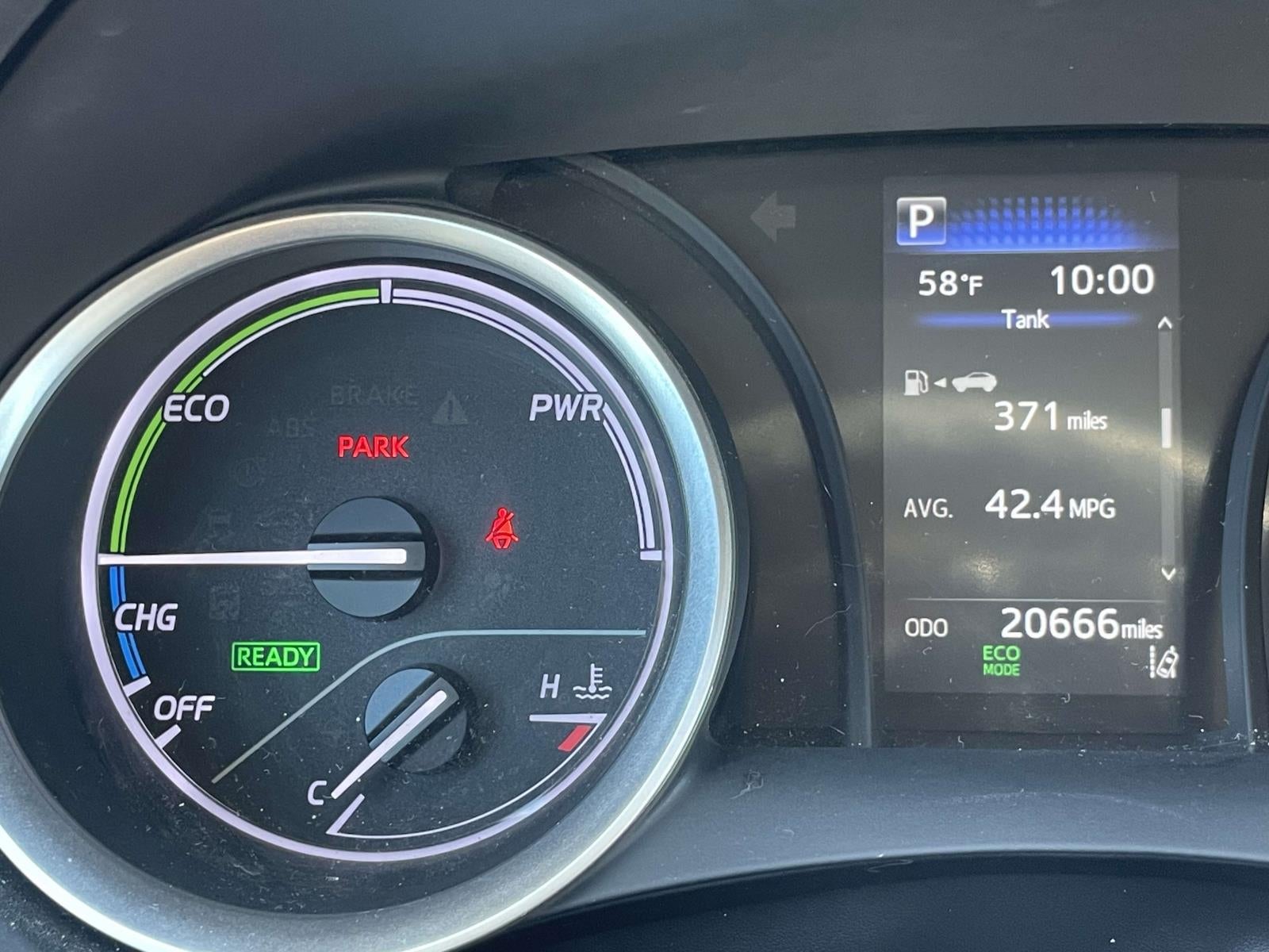 2022 Toyota Camry Hybrid LE