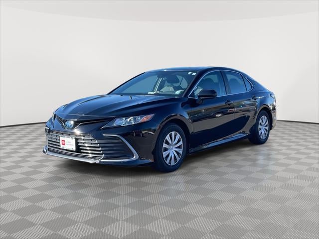 2022 Toyota Camry Hybrid LE