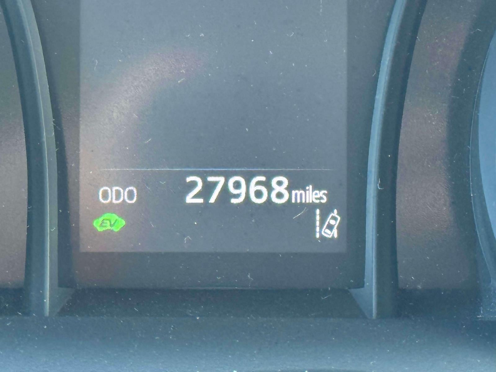 2023 Toyota Camry LE Hybrid