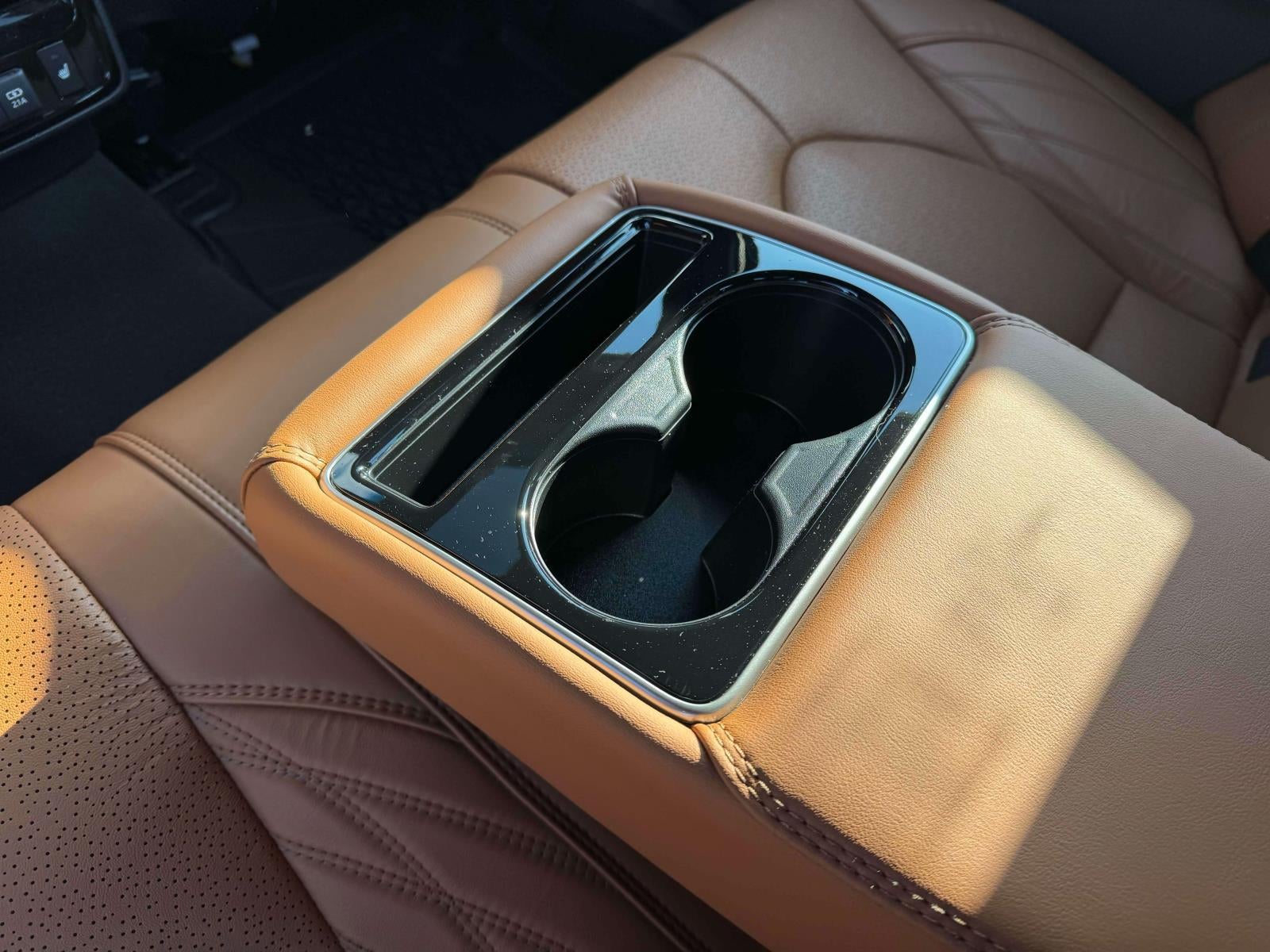 2020 Toyota Avalon Hybrid Limited