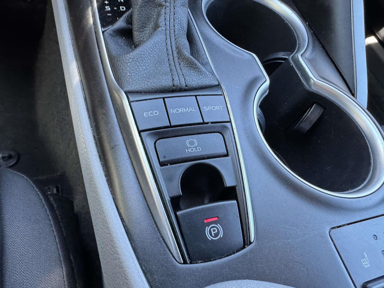 2022 Toyota Camry LE AWD