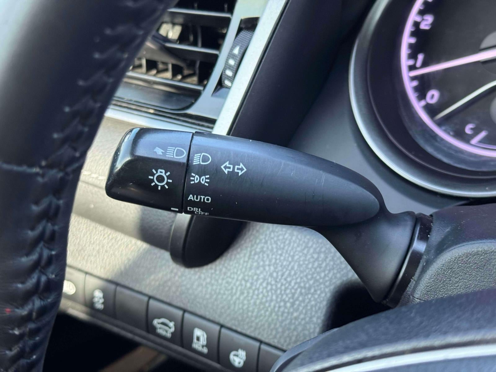 2022 Toyota Camry SE AWD
