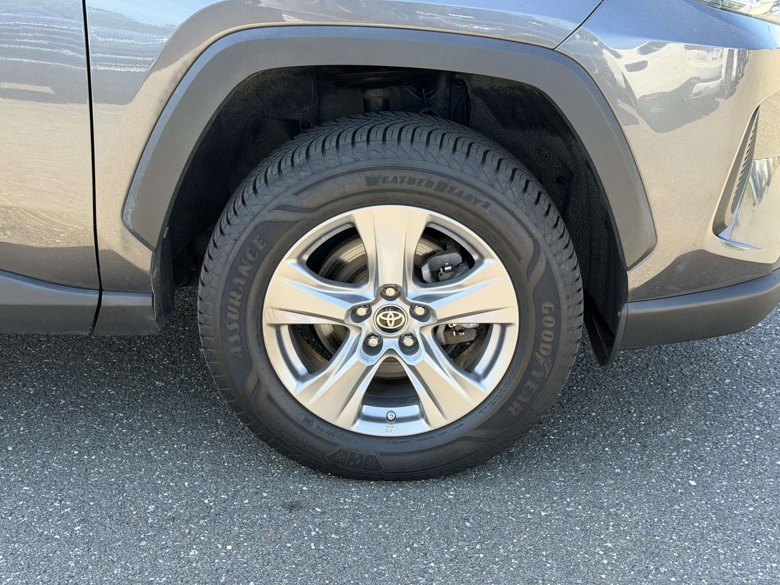 2022 Toyota RAV4 Hybrid LE