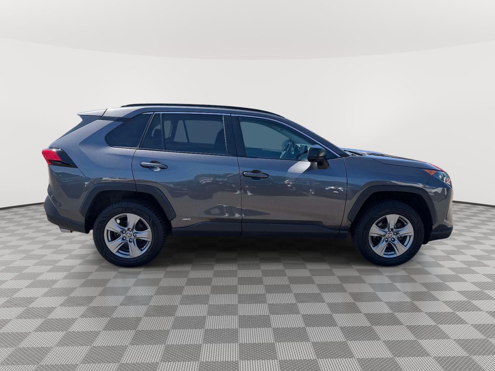 2022 Toyota RAV4 Hybrid LE