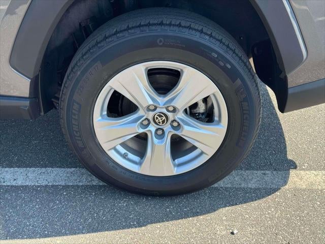 2021 Toyota RAV4 Hybrid LE