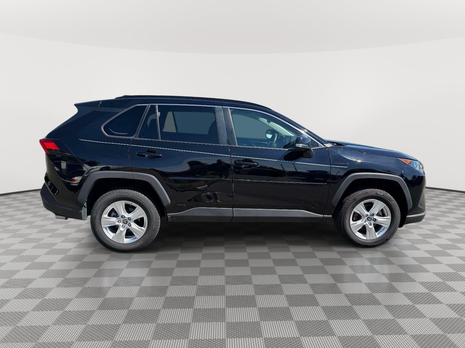 2021 Toyota RAV4 Hybrid LE