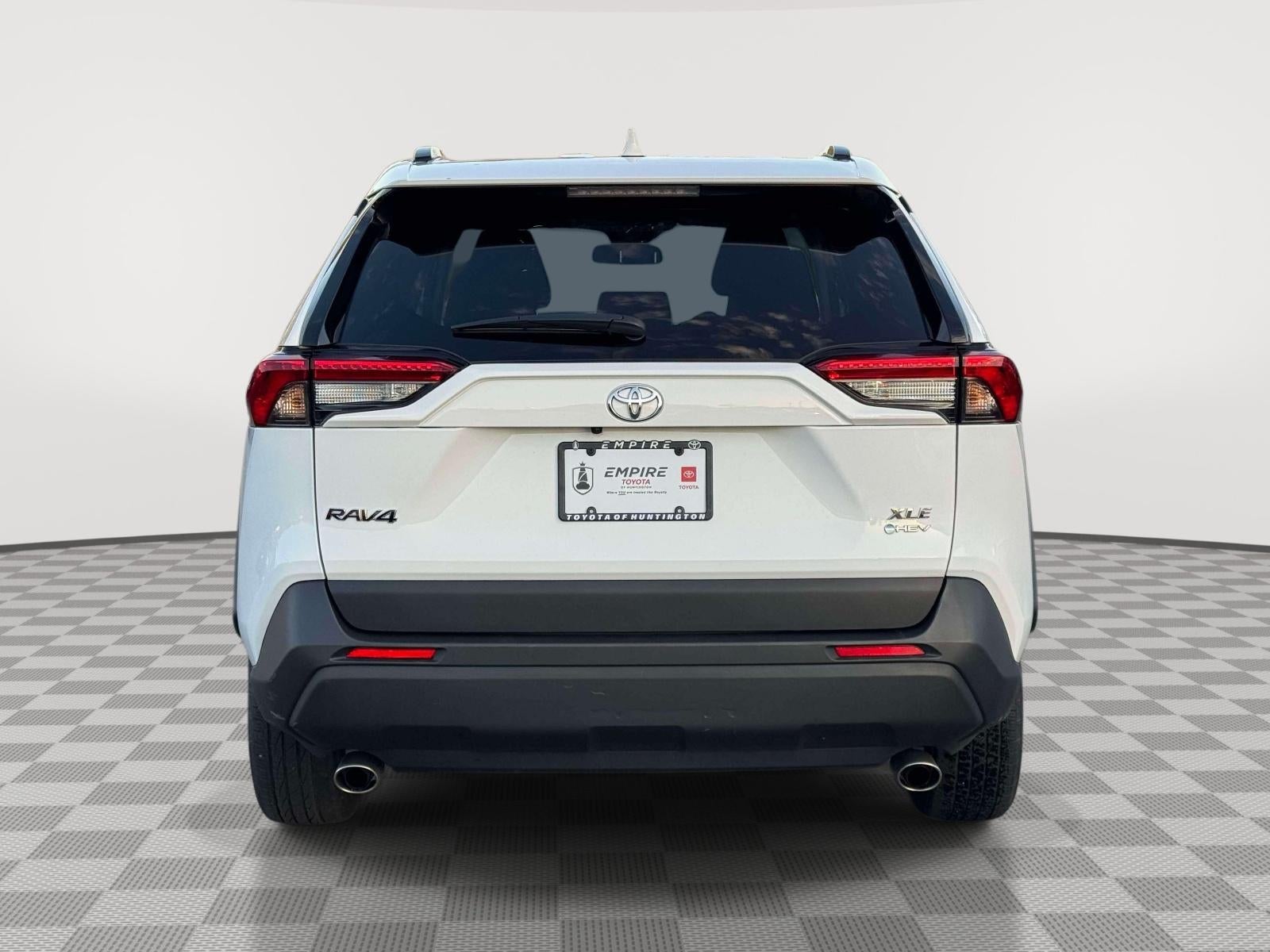 2025 Toyota RAV4 Hybrid XLE