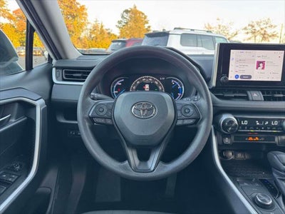 2025 Toyota RAV4 Hybrid XLE