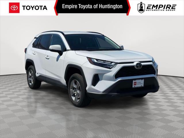2025 Toyota RAV4 Hybrid XLE