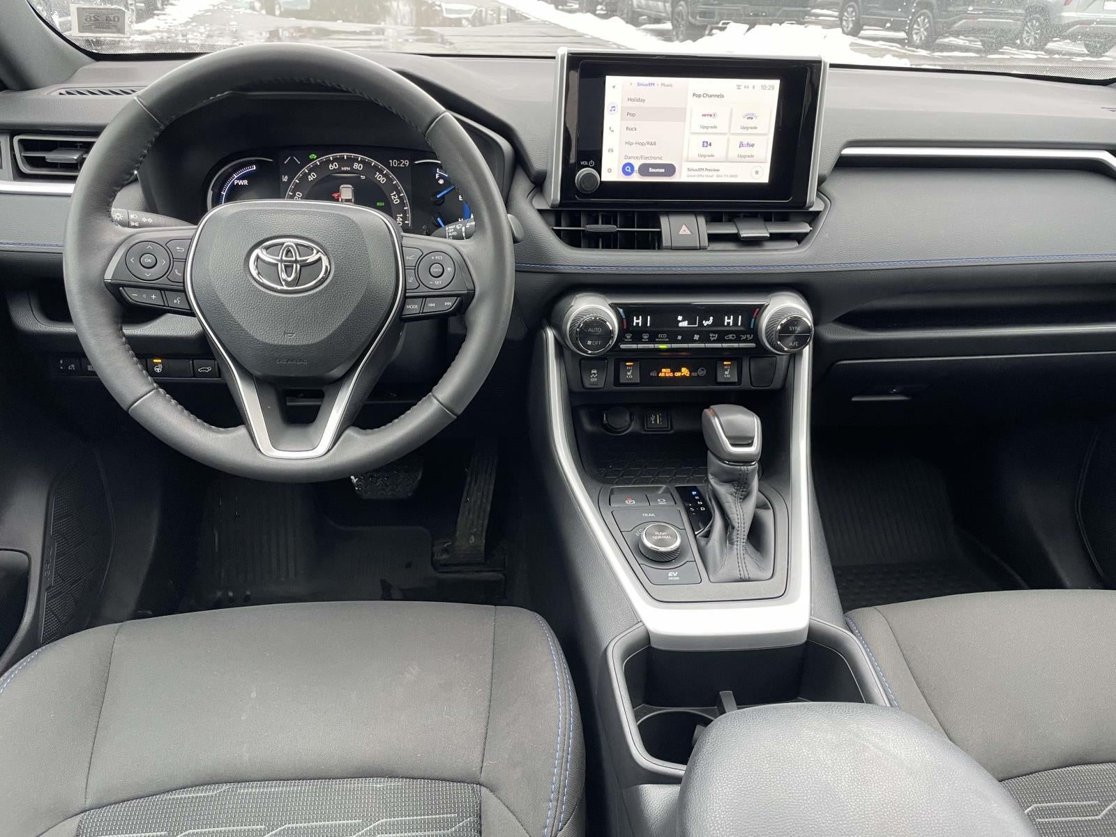 2023 Toyota RAV4 Hybrid SE