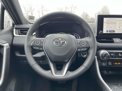 2023 Toyota RAV4 Hybrid SE
