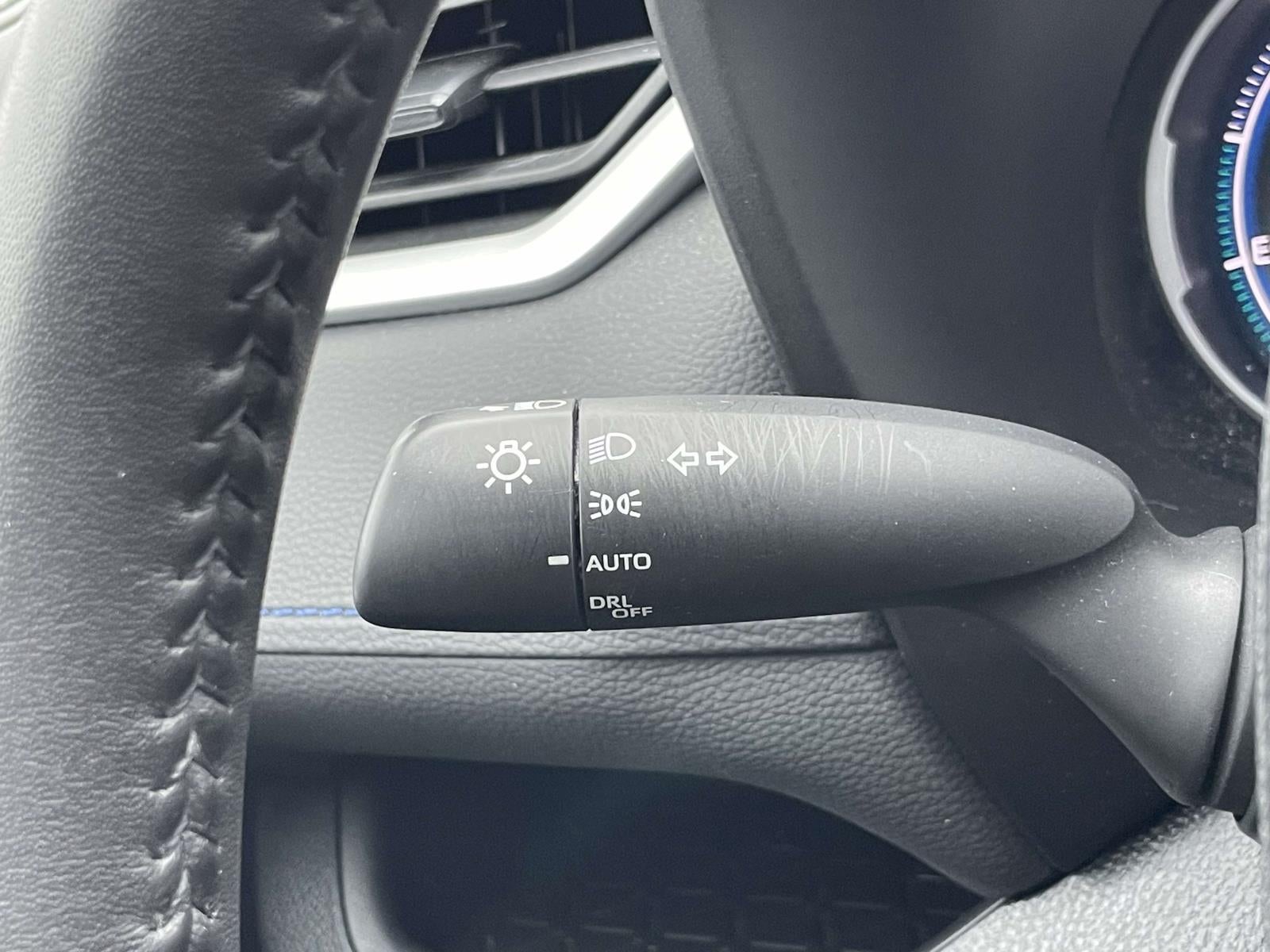 2023 Toyota RAV4 Hybrid SE