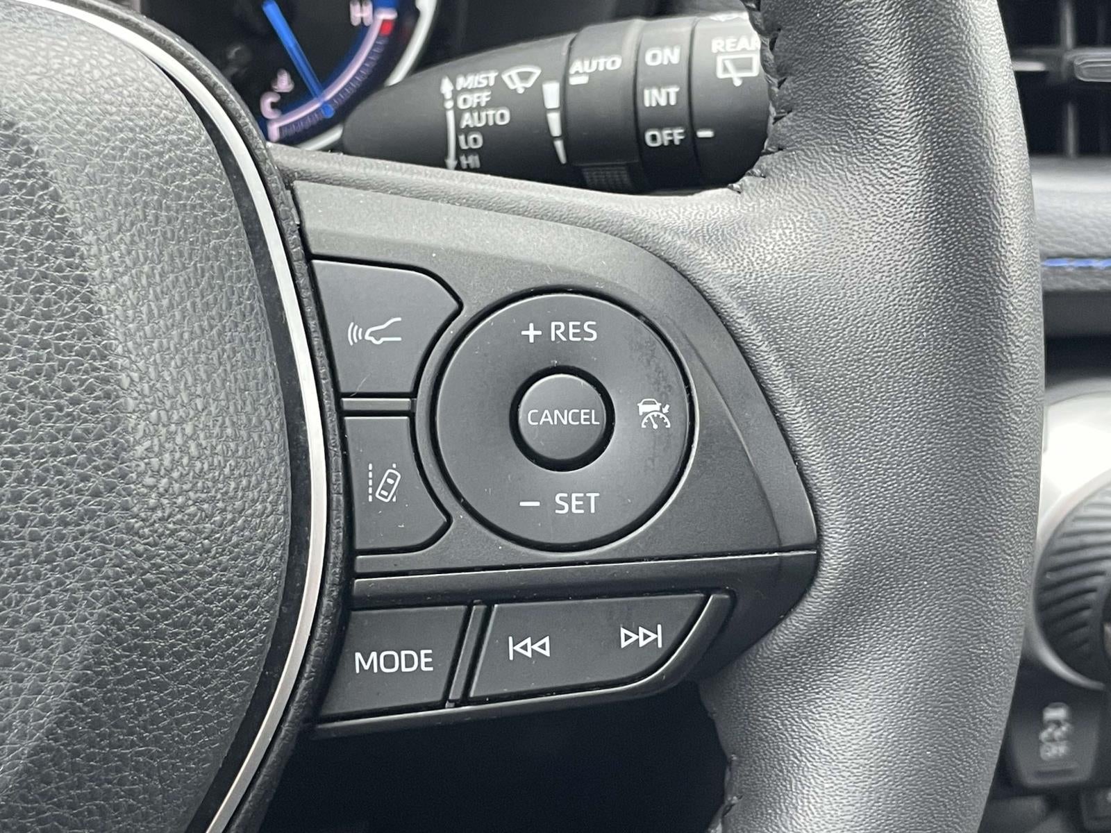 2023 Toyota RAV4 Hybrid SE