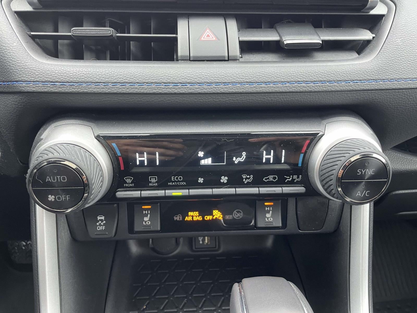 2023 Toyota RAV4 Hybrid SE