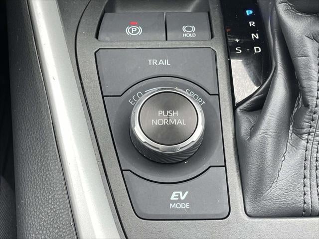 2023 Toyota RAV4 Hybrid SE