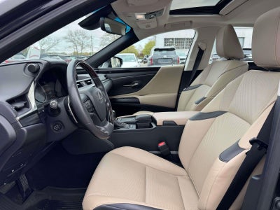 2021 Lexus ES 300h 300h