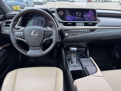 2021 Lexus ES 300h 300h
